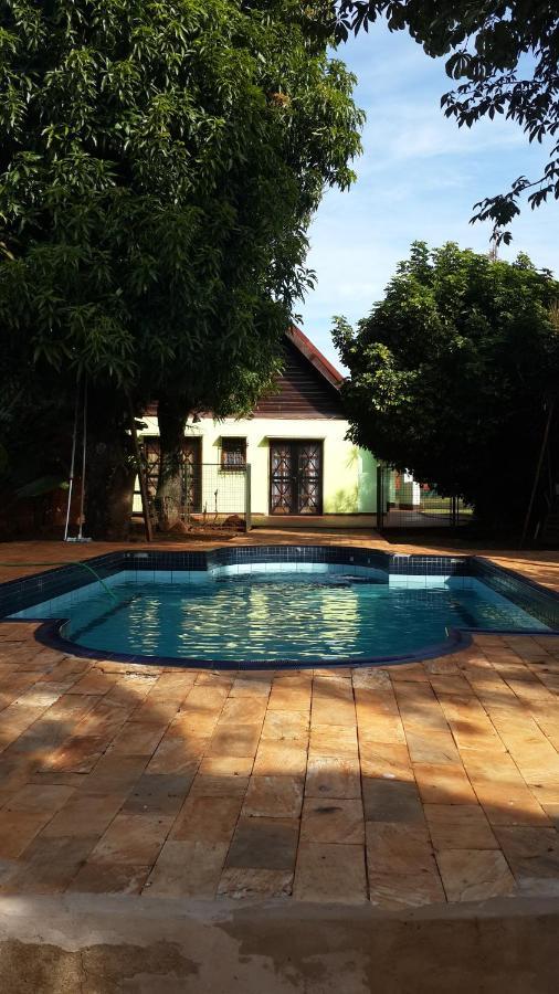 Casa Folks Bed & Breakfast Puerto Iguazú Eksteriør bilde