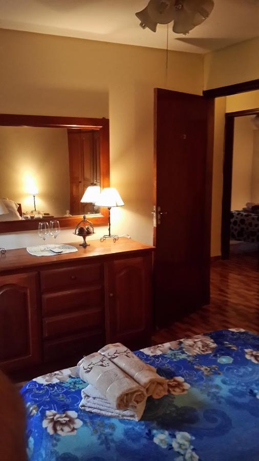 Casa Folks Bed & Breakfast Puerto Iguazú Eksteriør bilde