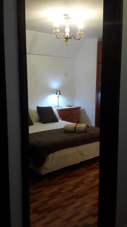 Casa Folks Bed & Breakfast Puerto Iguazú Eksteriør bilde