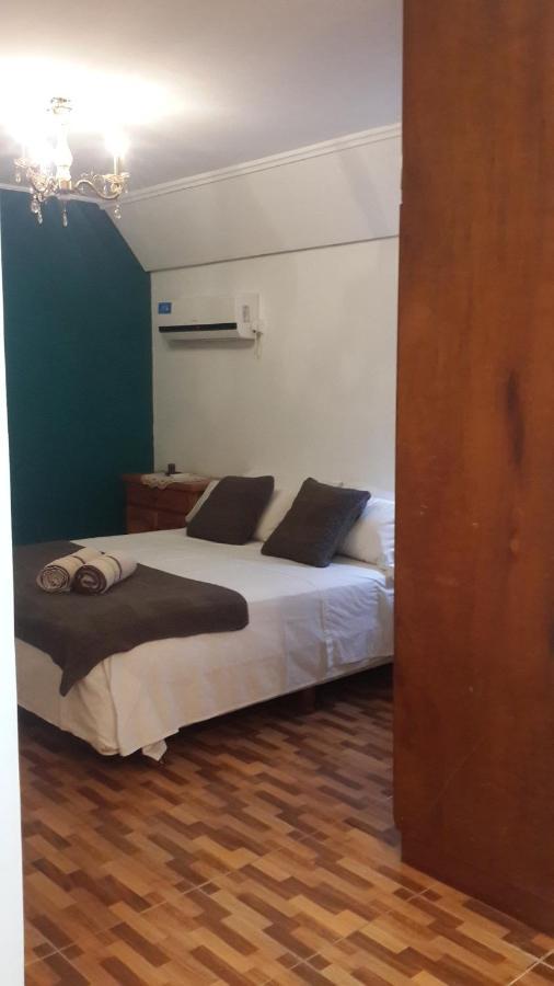 Casa Folks Bed & Breakfast Puerto Iguazú Eksteriør bilde