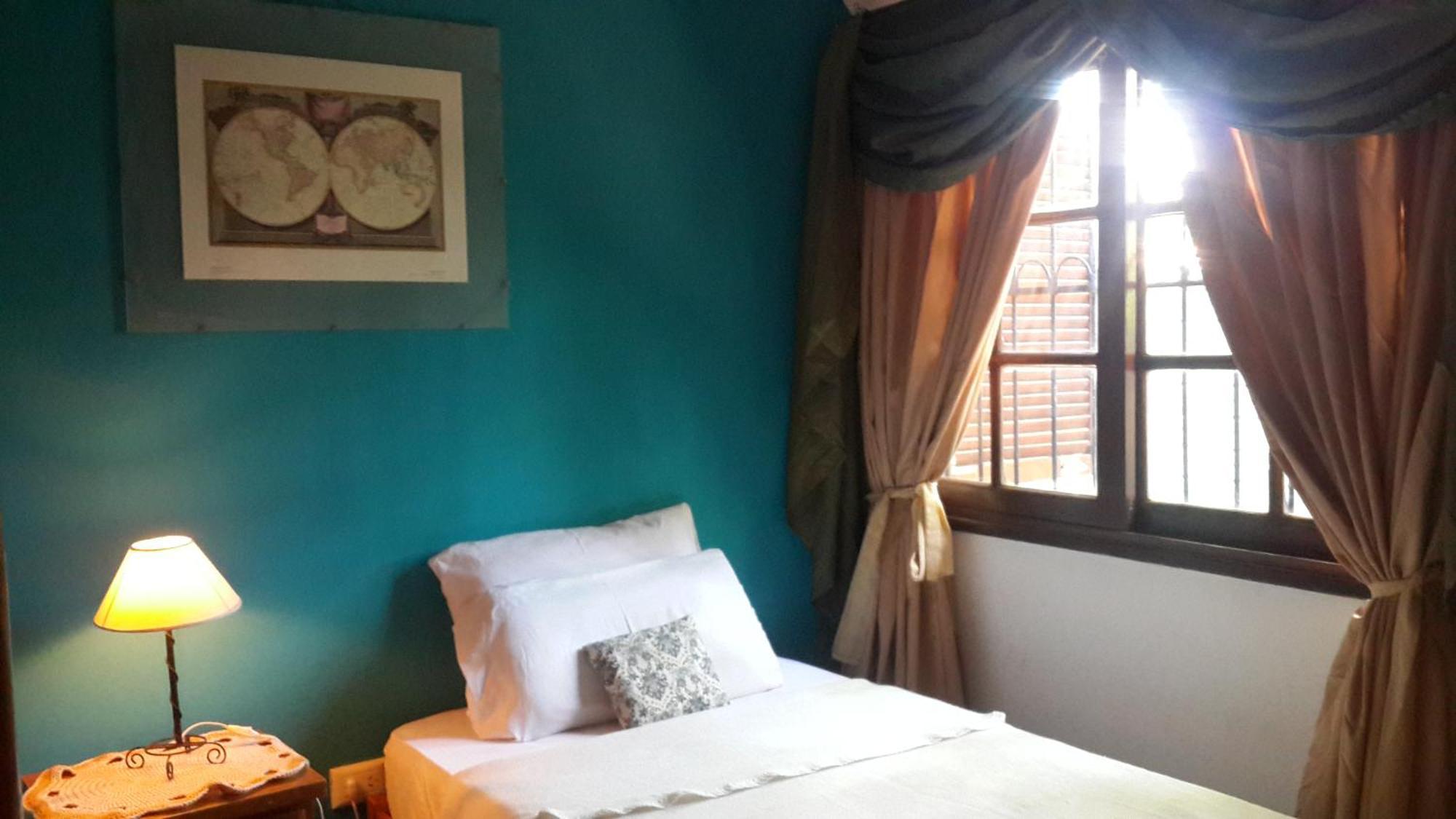 Casa Folks Bed & Breakfast Puerto Iguazú Eksteriør bilde